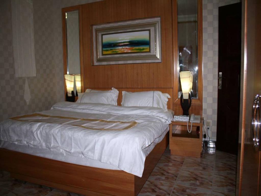 Royal Suites Hotel Nouakchott Room photo